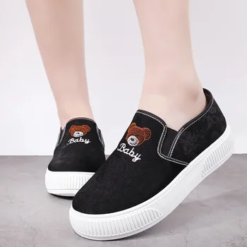 2023 Новая корейская версия Little Bear Kicks On Lazy Canvas Shoes для женщин Универсальная посадка, дышащая и для отдыха